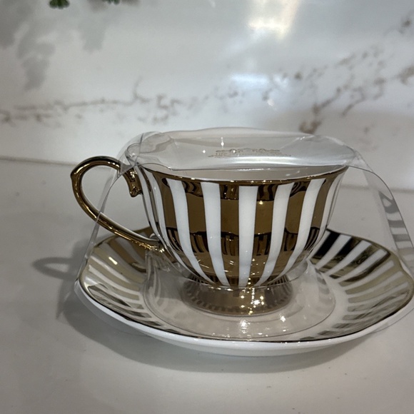 Kent Pottery Gold & White Striped Tea Cup & Saucer Set - Picture 1 of 3